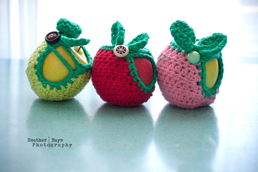 Set of 3 Apple Cozies in 3 Different Sizes to Hug ALL the Apples in Your Life.