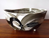 Vintage Modernist Richard Saar Art Pottery Bowl, Black, Gray, Horse Motif
