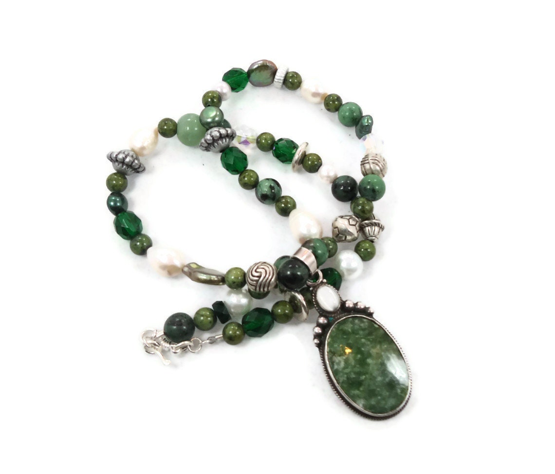 Green Jasper & Cat's Eye Necklace - Sterling silver - Beaded Pearls,  Stone - InVintageHeaven