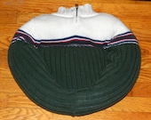 CAT Bed DOG Bed Pet BED Handmade Upcycled Sweater  CrabbyCats, Crabby Cats 17 Dark Green, Cream, Zipper