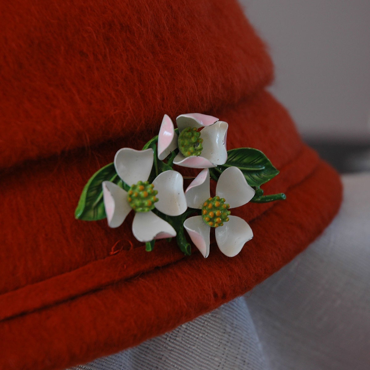 Vintage Dogwood Brooch, Fantastic Layered Sculpture, Beautiful Clean Condition