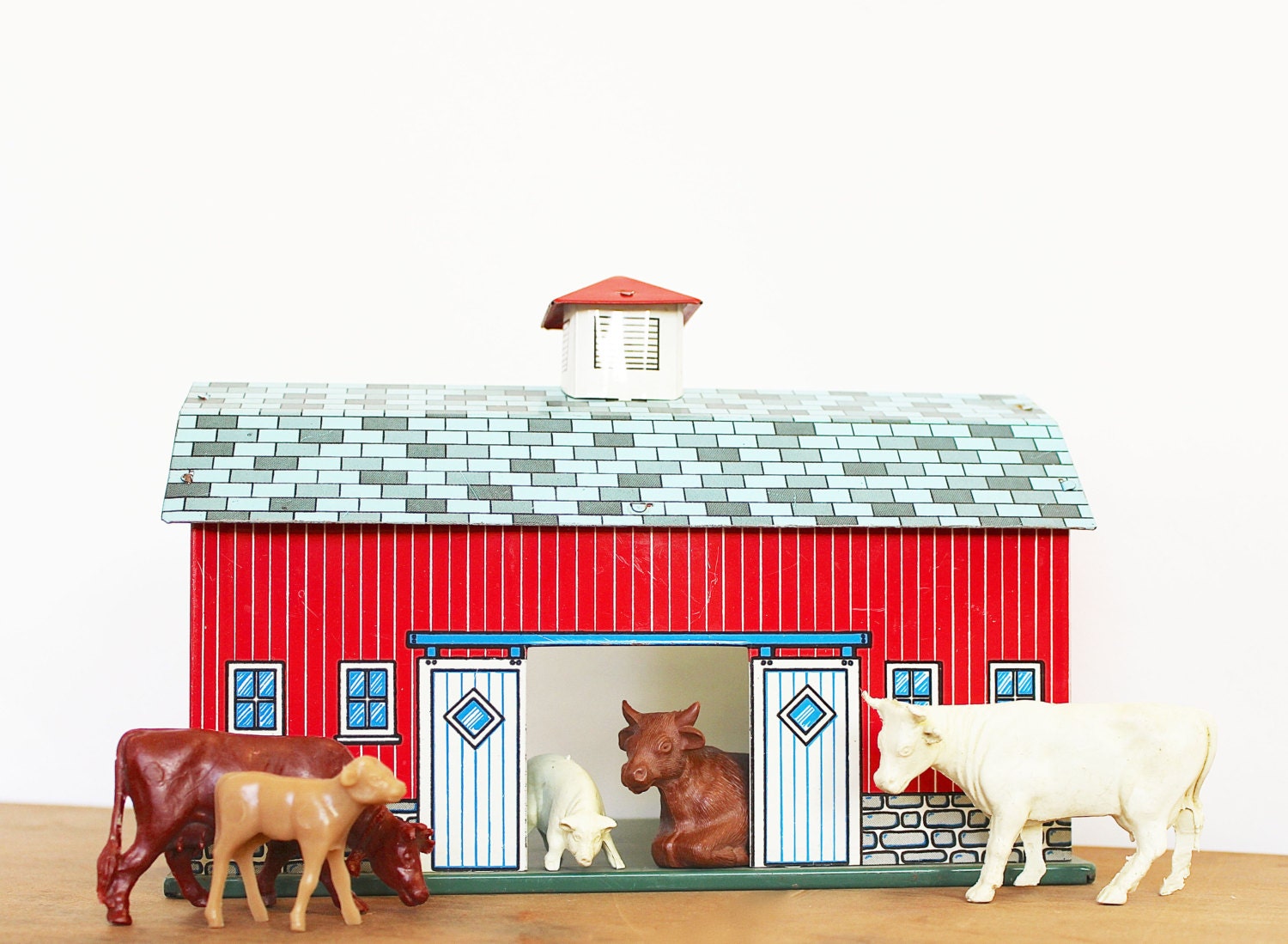 Life in the Barn - Vintage Ohio Art Tin Litho Barn and Animals - Spring - Country - Farm - Red - Kids - Rustic