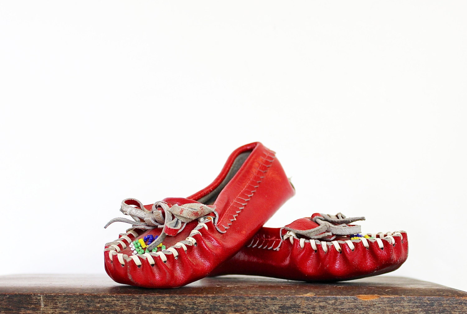 Tribal Kid - Vintage Children's Shoes - Vintage Native American Moccasins - Vintage Moccasins