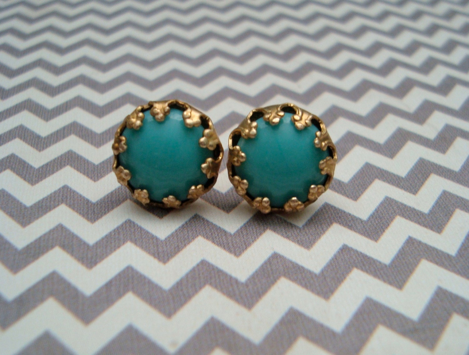 turquoise and gold crown posts