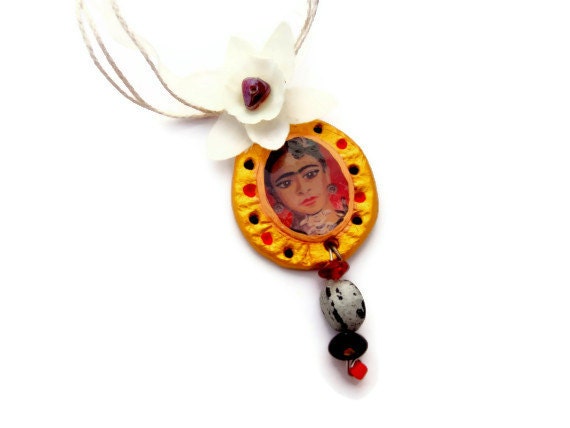 Frida Kahlo Victorian gothic polymer clay necklace - TaraWhiteStudio