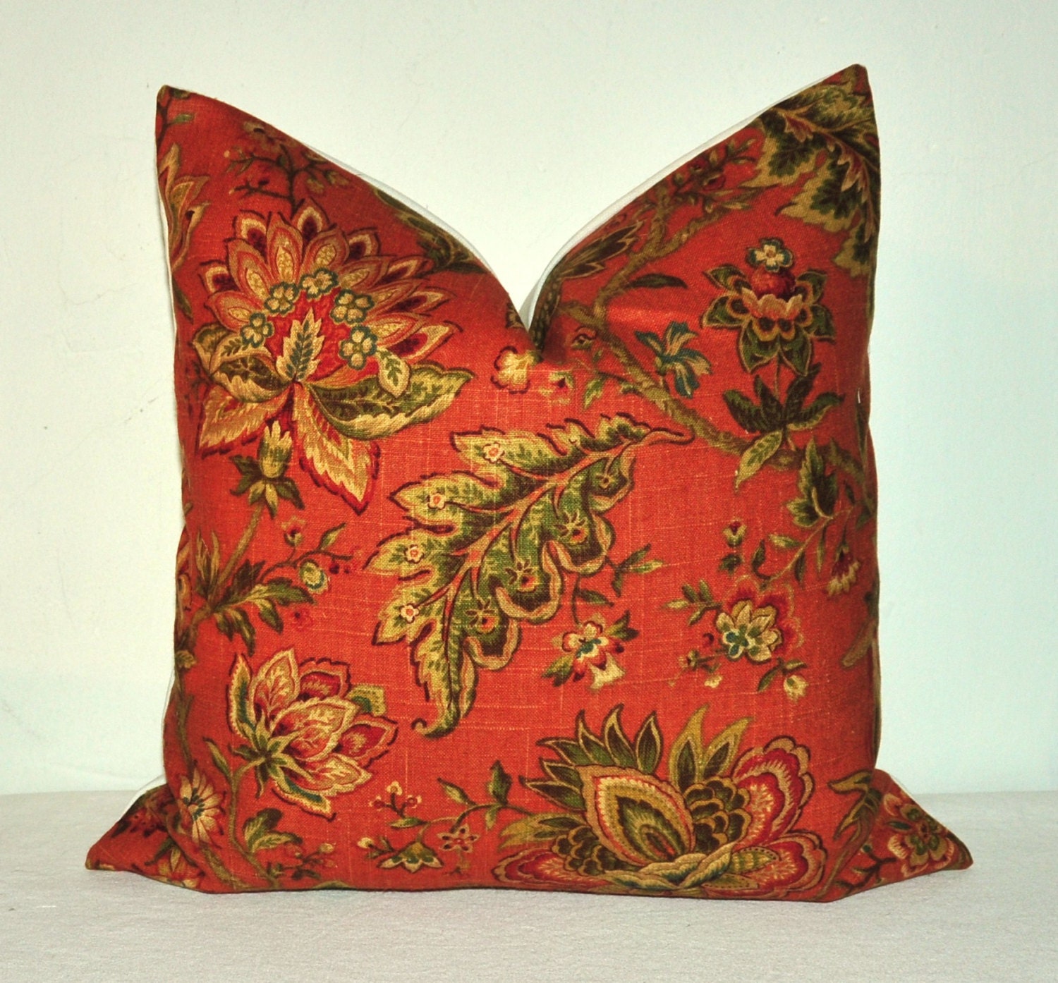 A Pair of Pillow Covers - Decorative Pillow - Sofa Pillow - Throw Pillow - Toss Pillow - Floral - 18x18 in