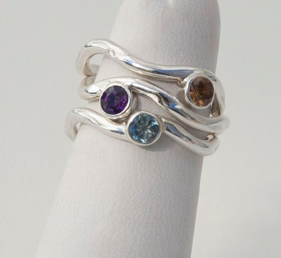Stacking Wavy Ring with Amethyst - Spring Bling