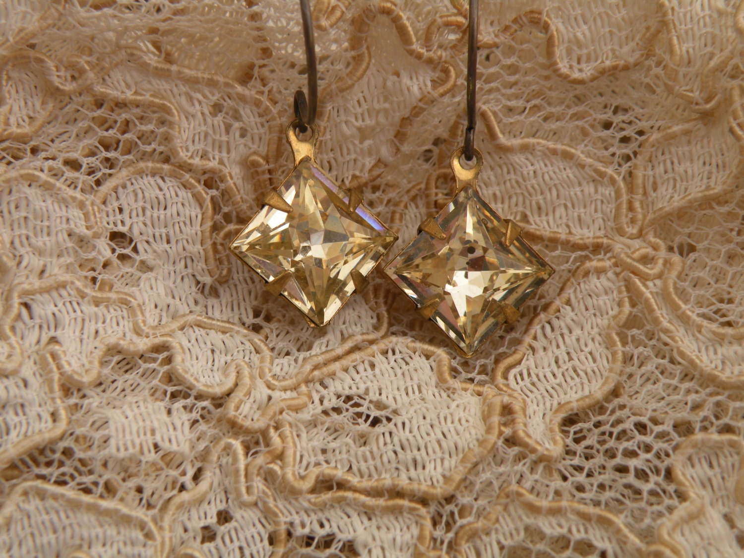 sparkling vintage Swarovski earrings champagne rauchtopas rhinestone earrings classic elegant timeless gift idea