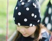 Girl hat dots