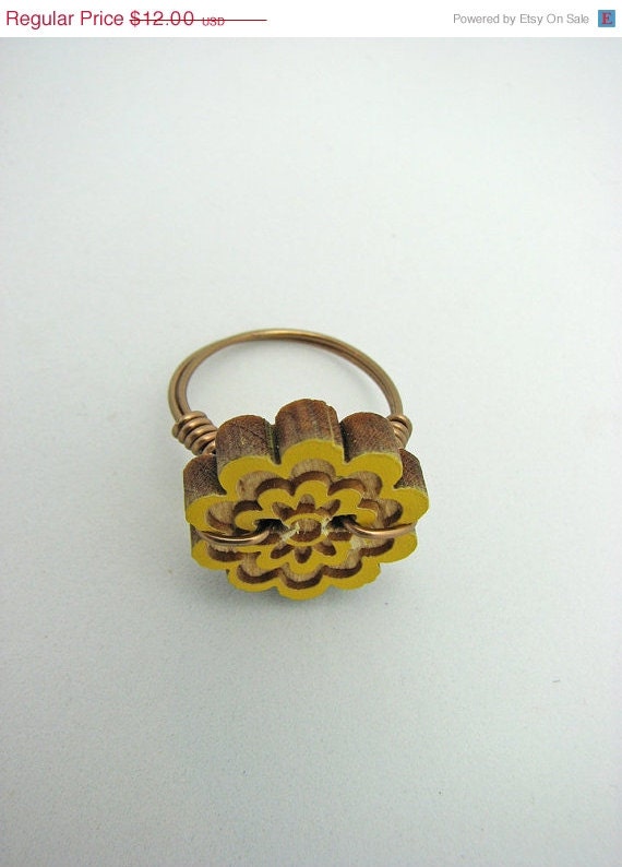 May SALE Wooden Button Ring. Wire Wrapped Floral Button Ring. Yellow Daisy.