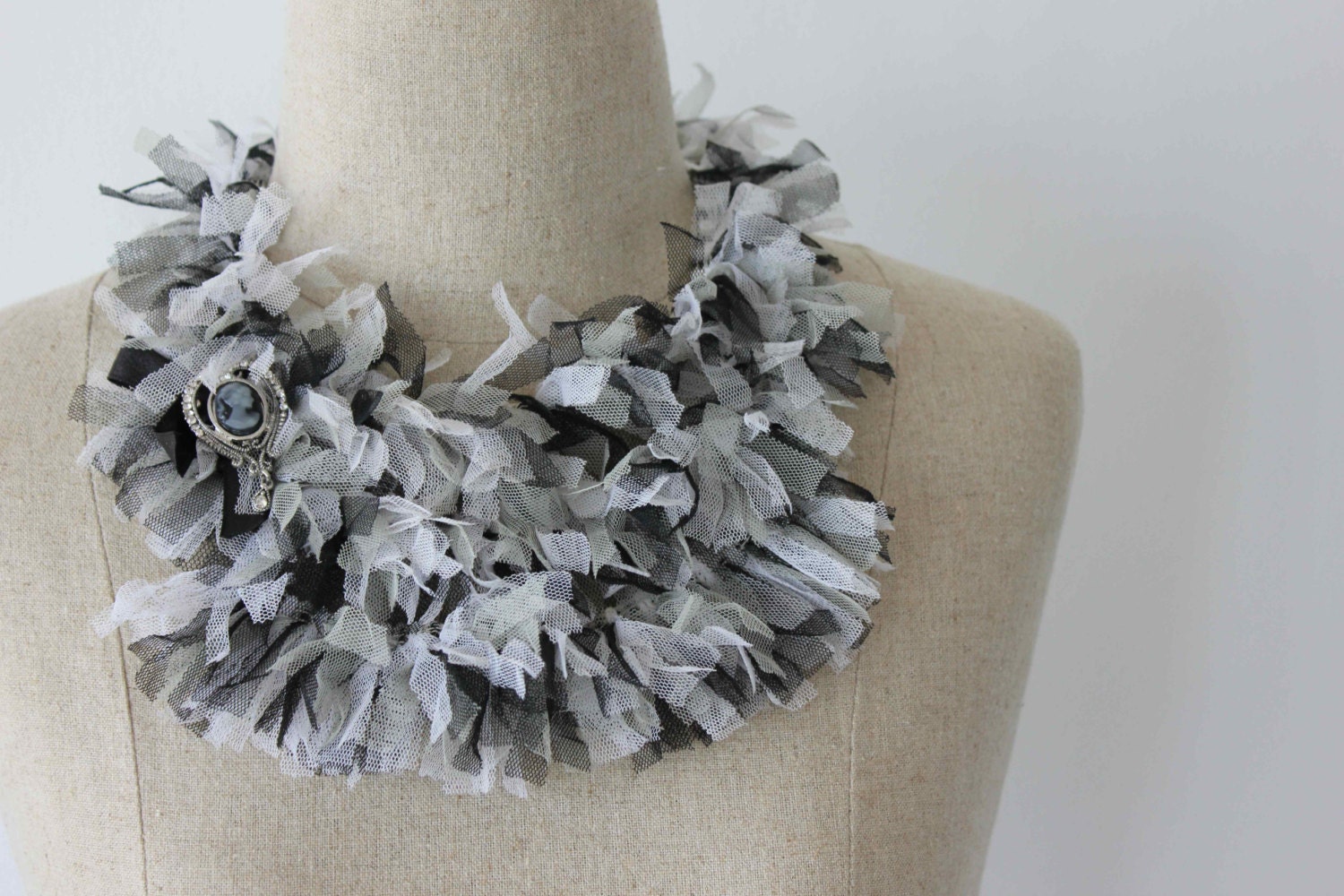 ON SALE - Black and White Vintage Queen Ruffle Bib Necklace