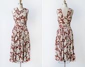Vintage 1940s dress / vintage 40s floral dress / brown floral 1940s dress