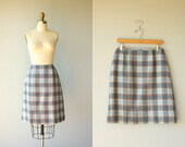 1960s skirt / a-line 60s skirt / 1960s plaid wool skirt / 60s wool skirt - size medium