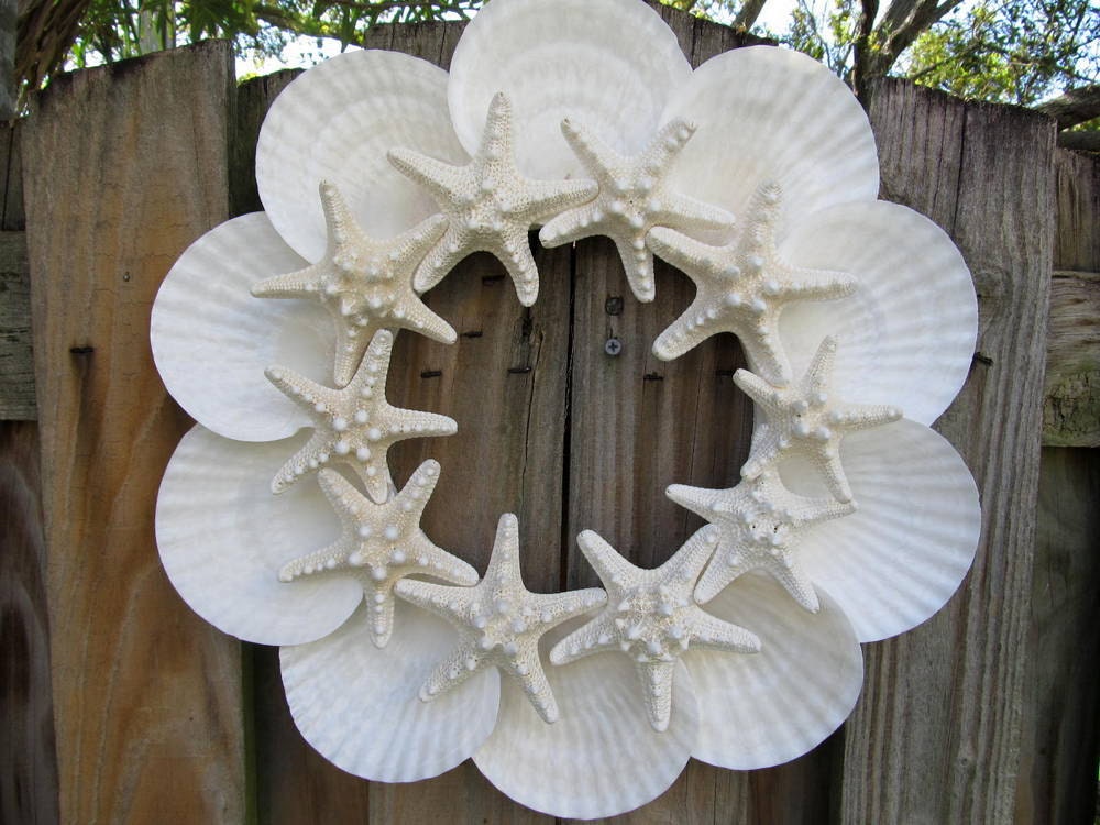 Beach Decor 'Sunny Day' Seashell and Starfish Wreath