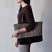 ZIP TOTE - triangle