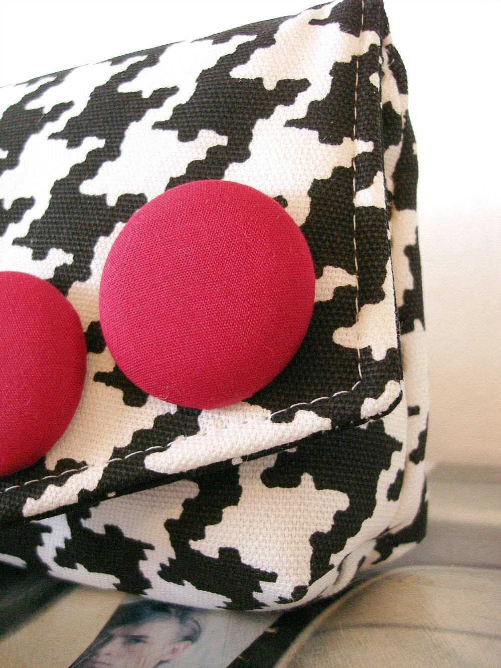Black and White Houndstooth Pocket Clutch