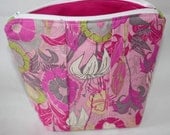 Pink Flowers Pleated Zipper Pouch