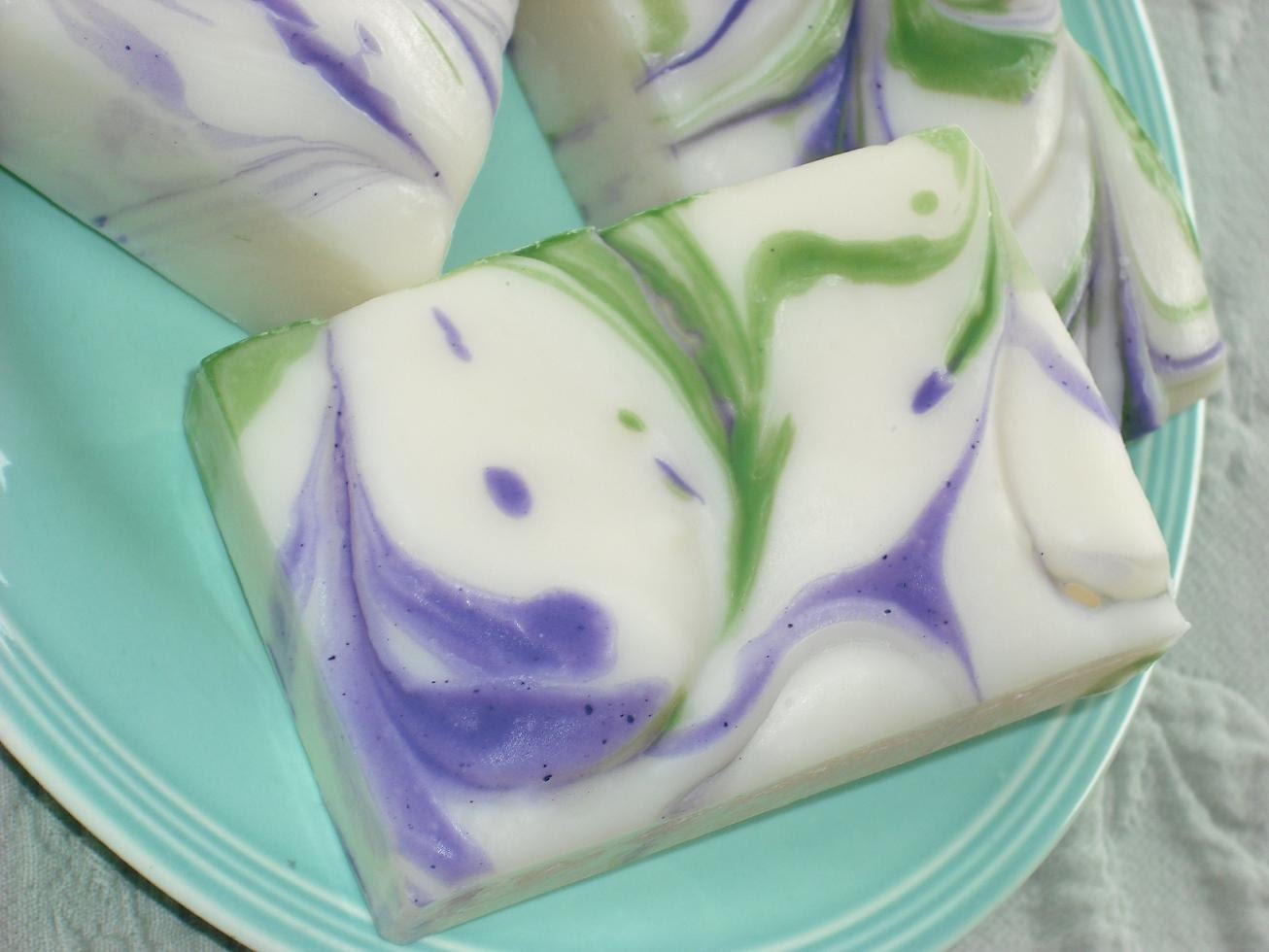 Lilac Soap / Sweet Spring Floral / Cold Process Soap / Handmade Soap