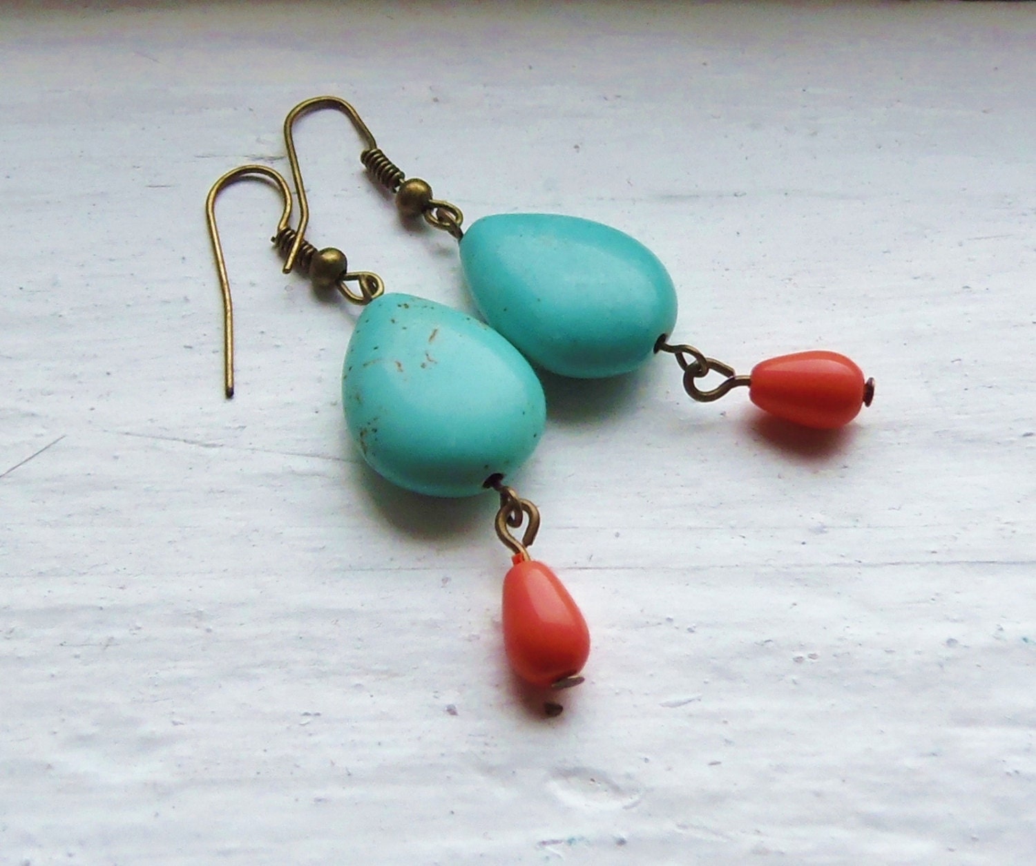 Coral and Turquoise Earrings. Coral and Mint. Turquoise Earrings. Beaded Earrings. Bridesmaid Earrings. Bridal Jewelry