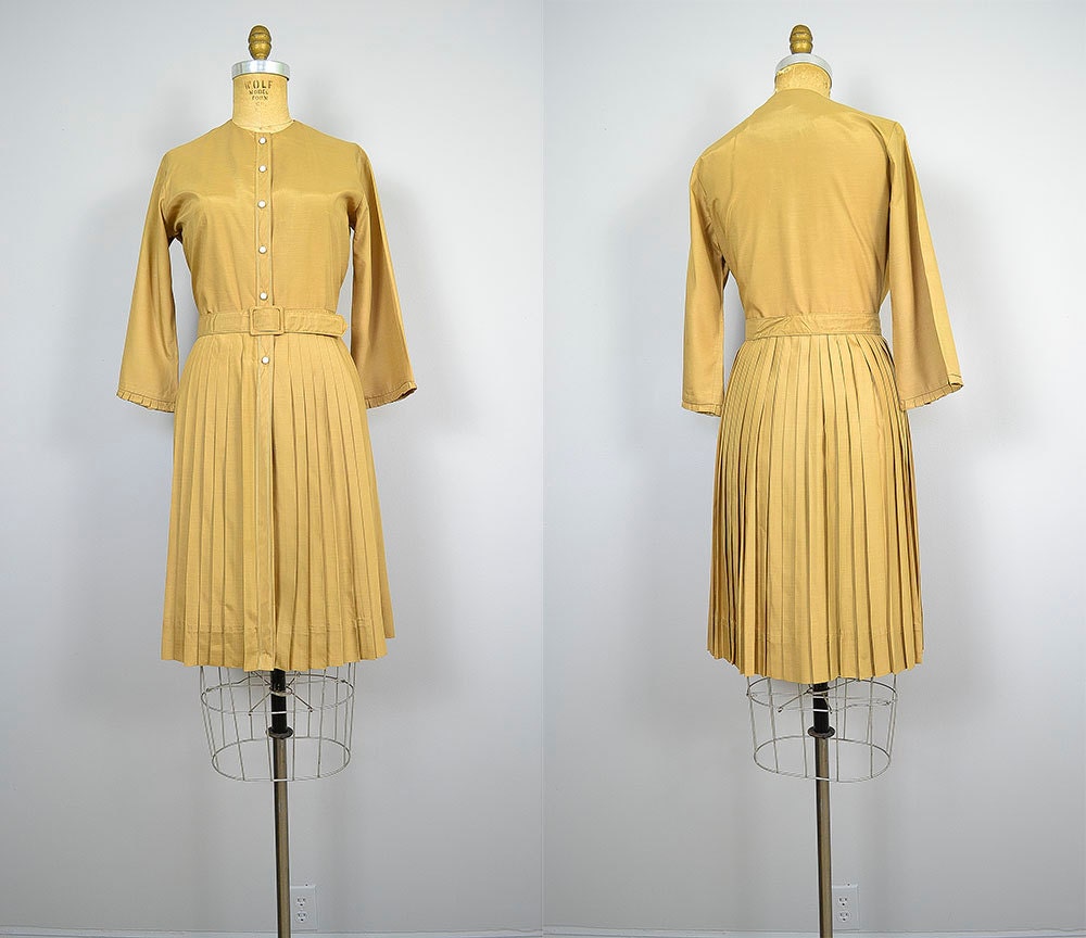1950s Dress / 50s Gold Shirtwaist Dress / Pleated Skirt / Spring Fashion