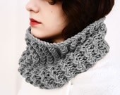Grey Bulky Barbwire Knitting Cowl