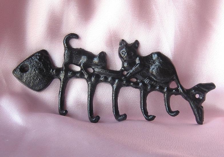 Cast Iron Kitty Fish Hook/ Hanger in Black/ Pets/Keys/Pet Leash