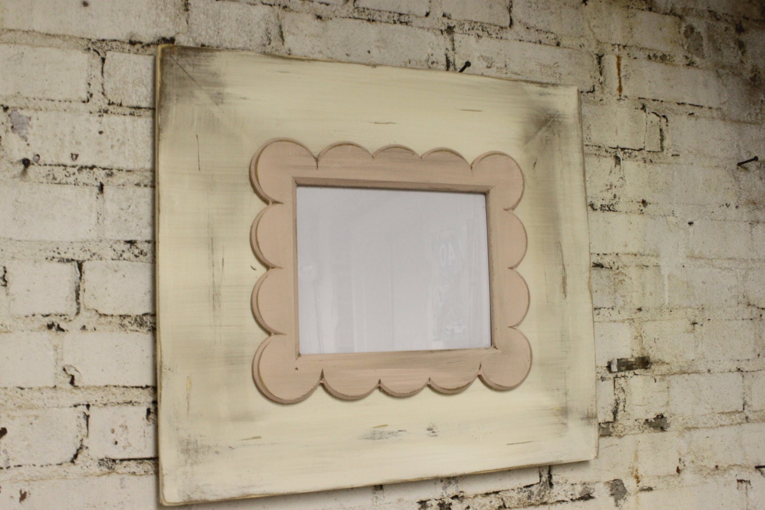 8x10 Uber Distressed Wood Picture Frame Shabby Cream with Ballet Pink Bubble Trim