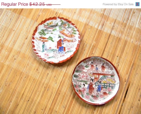Memorial Day Weekend SALE vintage. 50s Japanese Dishes / Porcelain Decorative Plates // 1950s Japan