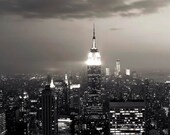 New York city, black and white photography, fog, mist, wall decor, dark 5x7 travel print - Raceytay