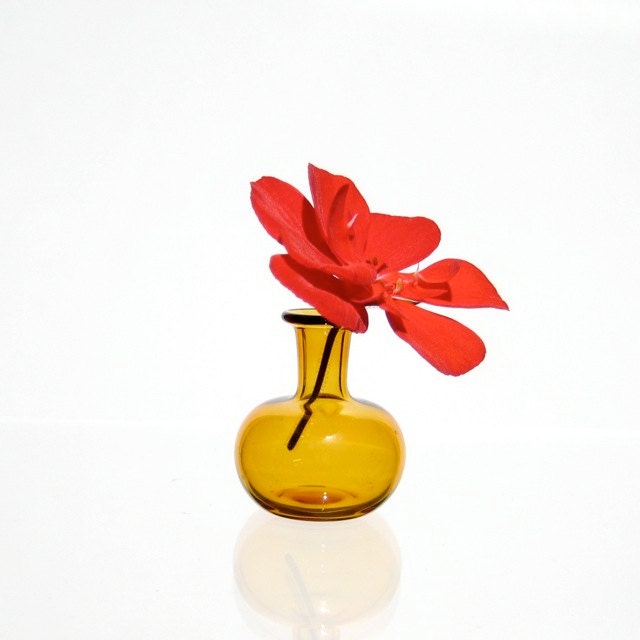 Miniature Vase in Yellow - Dollhouse Miniature Hand Blown Glass