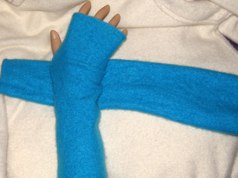 long Cashmere arm warmer turquoise Ocean blue Spring color upcycled Cashmere Fingerless Mittens Wrist Warmers Cashmere armwarmers