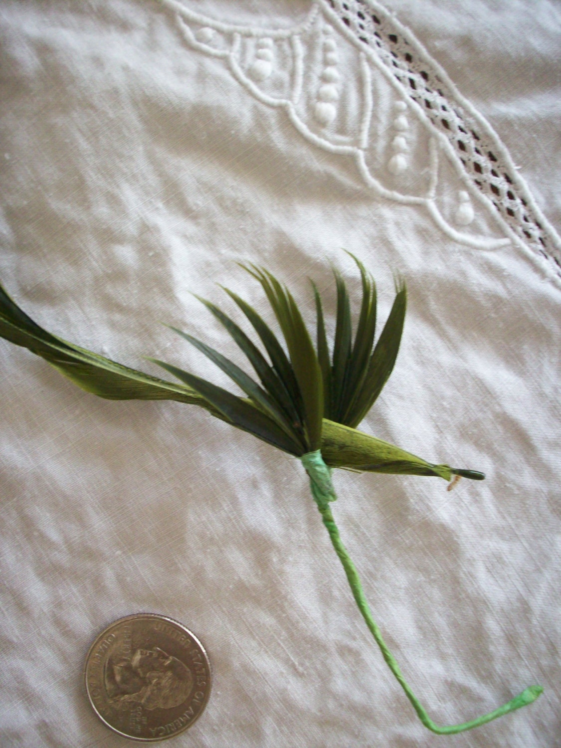 Vintage feather bird millinery piece 1940s