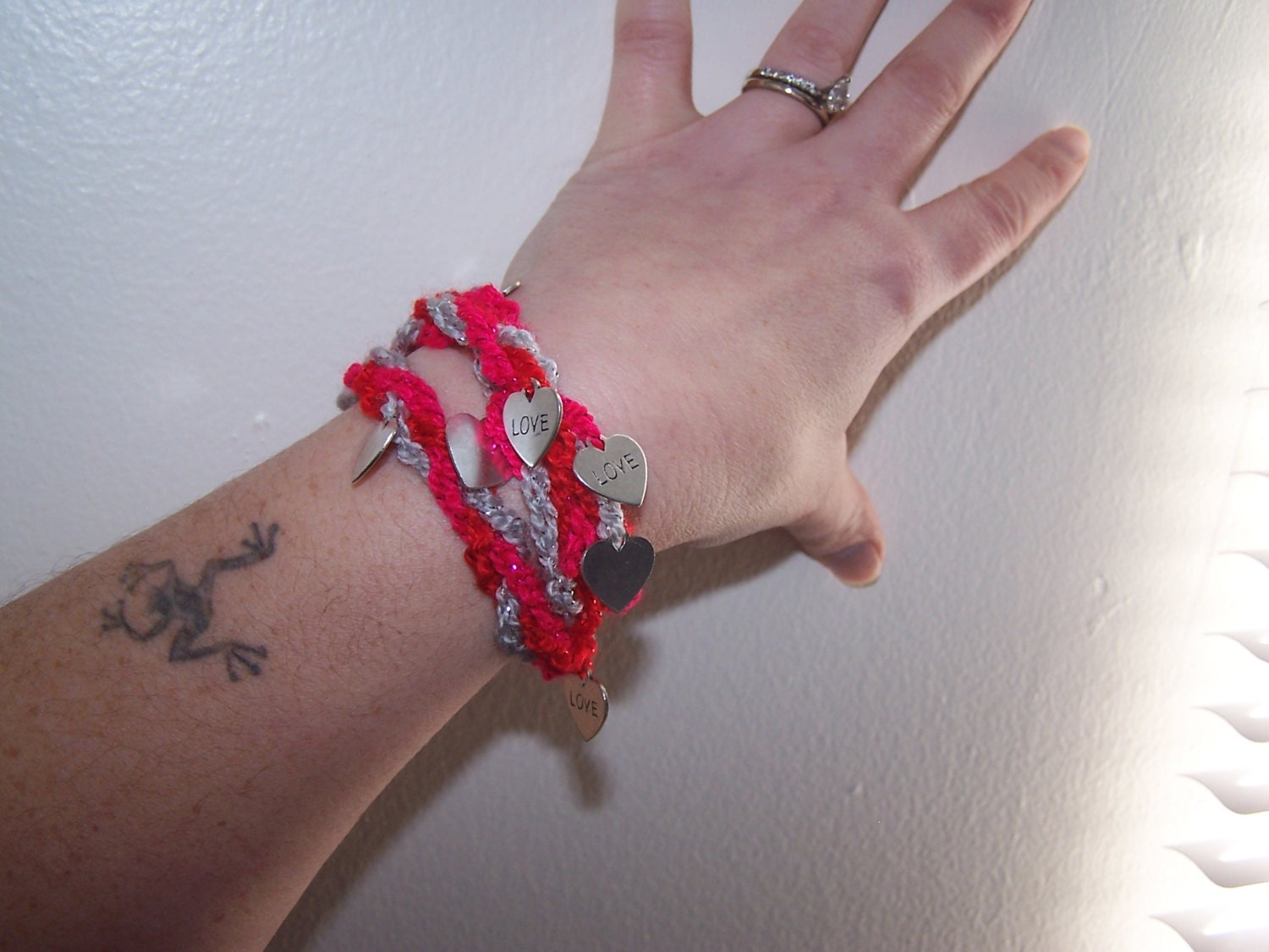 Crochet Bracelet, Valentine's Day Jewelry, Pink Red Silver Heart Charm Bracelet, Love Charms, Jewelry for Women and Teen Girls