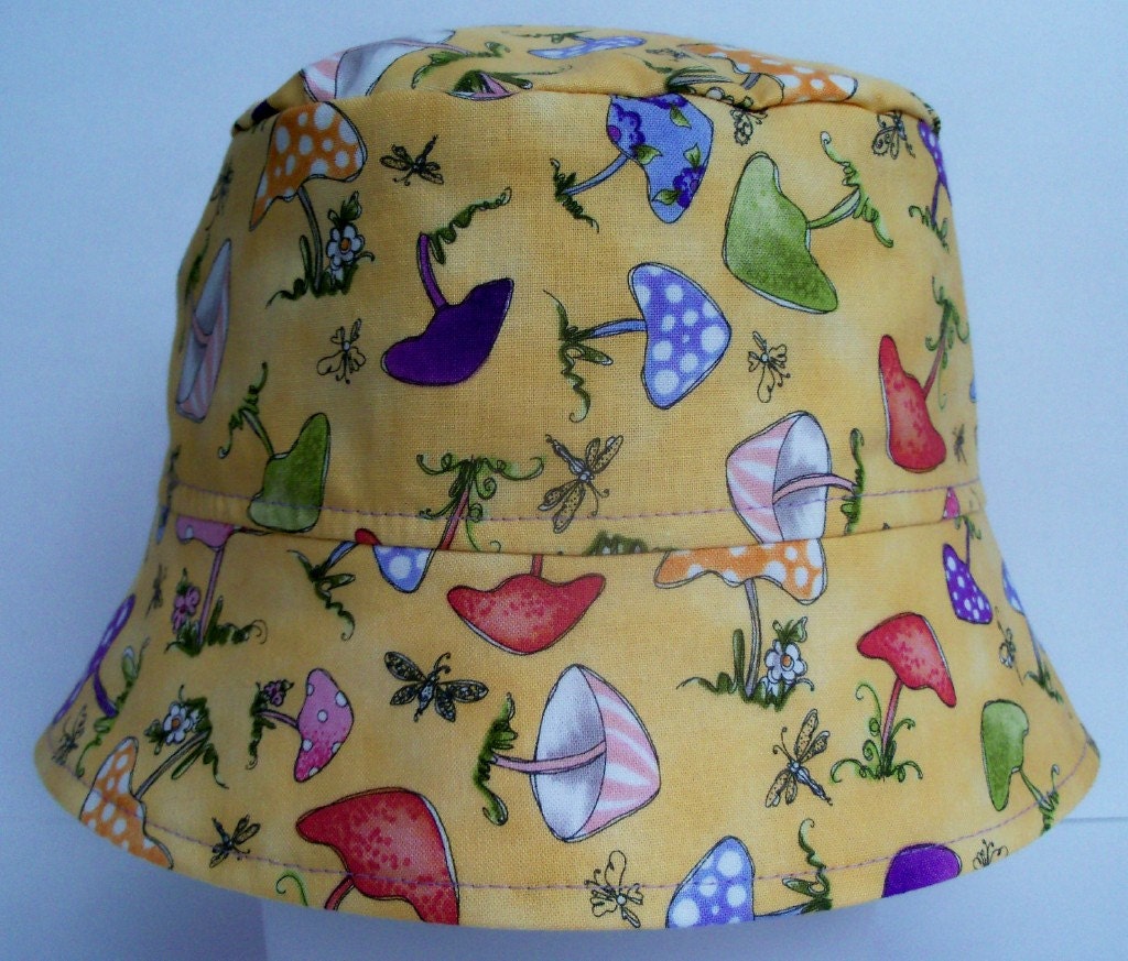 BUCKET HAT - Sun Hat - Mushrooms