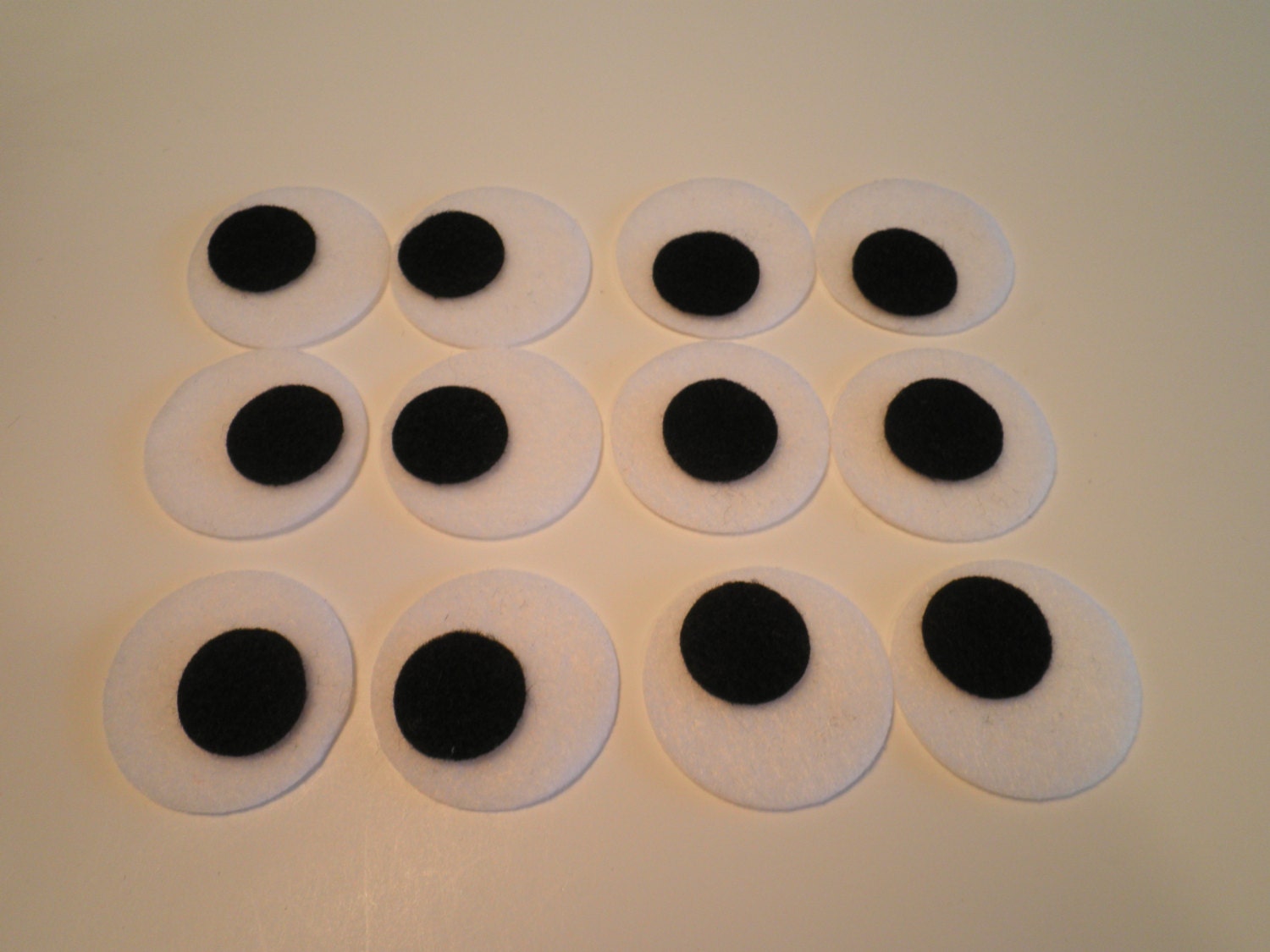 24 PC Felt circles dots for eye's size medium to large for craft projects plush and more