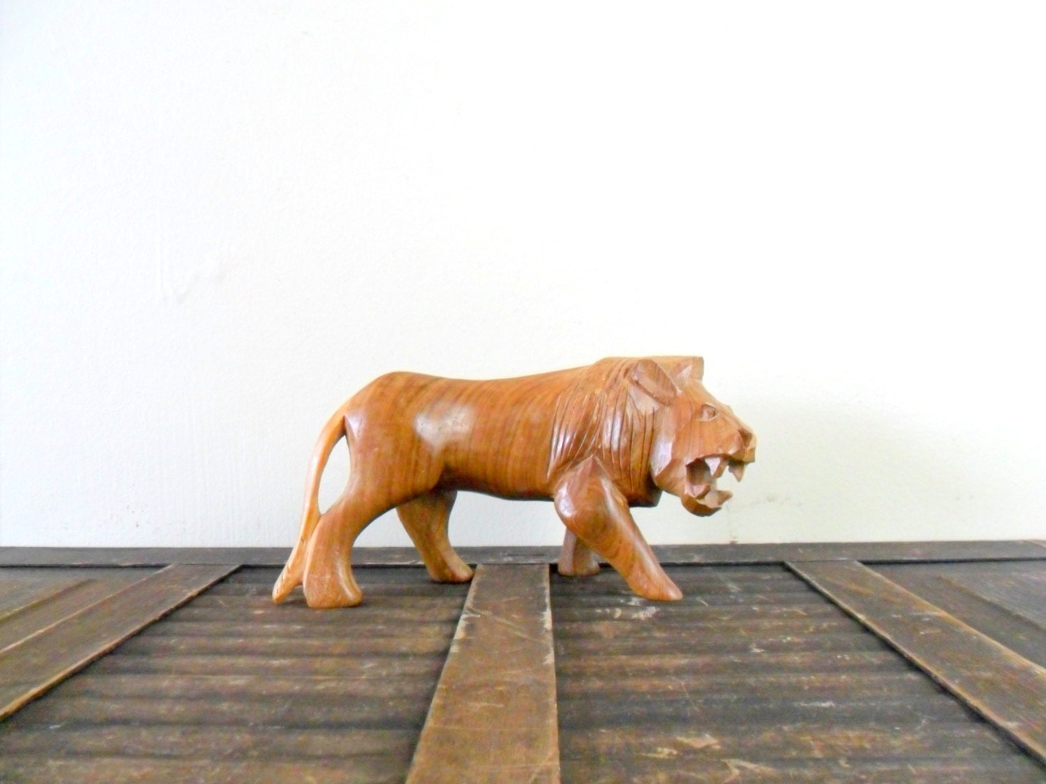 hand carved wood lion figurine - jungle - animal