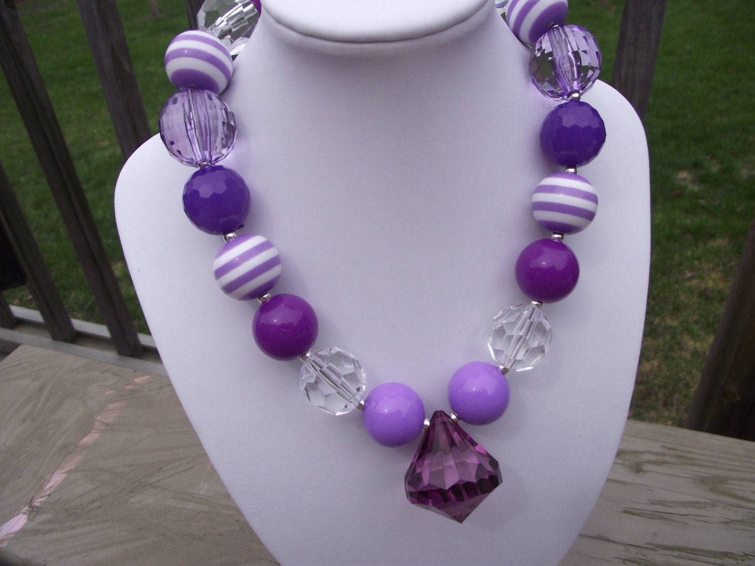 Purple and White Chunky Necklace, Bubblegum Necklace, Gumball Necklace, Girl, Toddler, Gift, Photo Prop