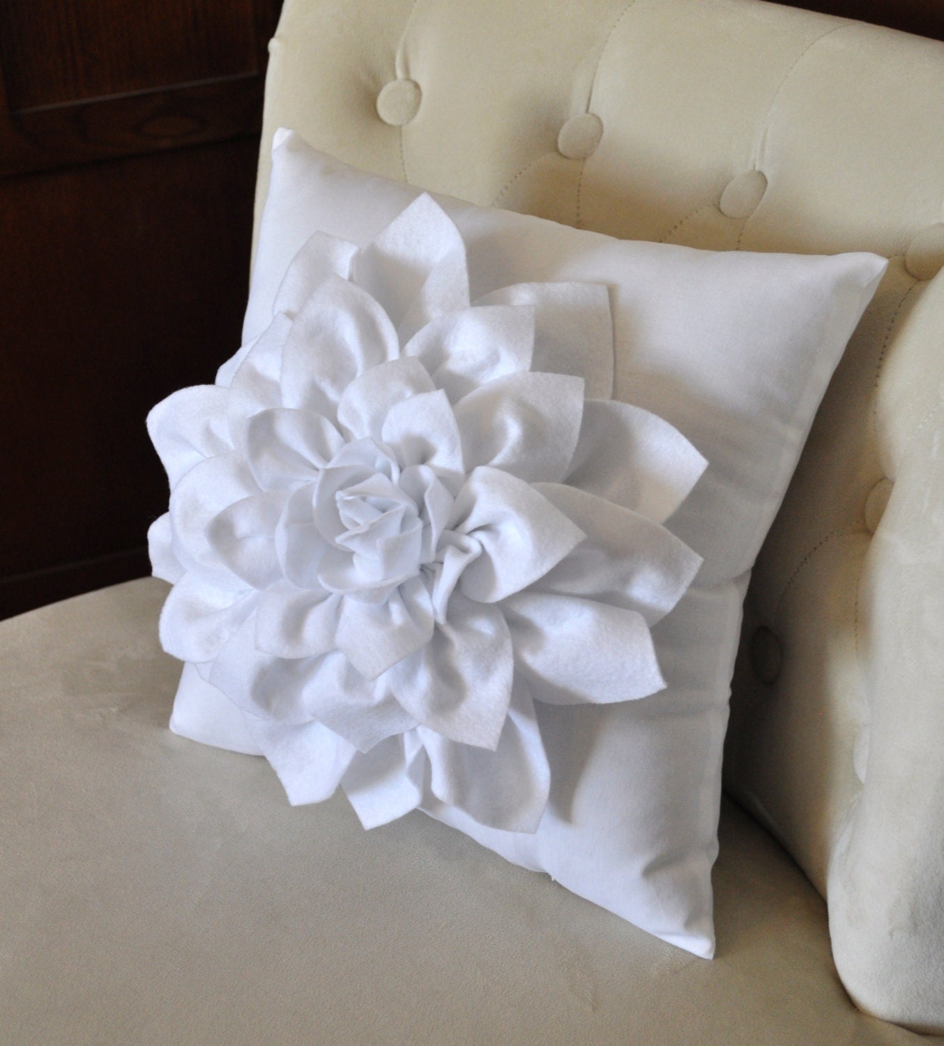 Dahlia Felt Flower on White Pillow -Mum Flower-