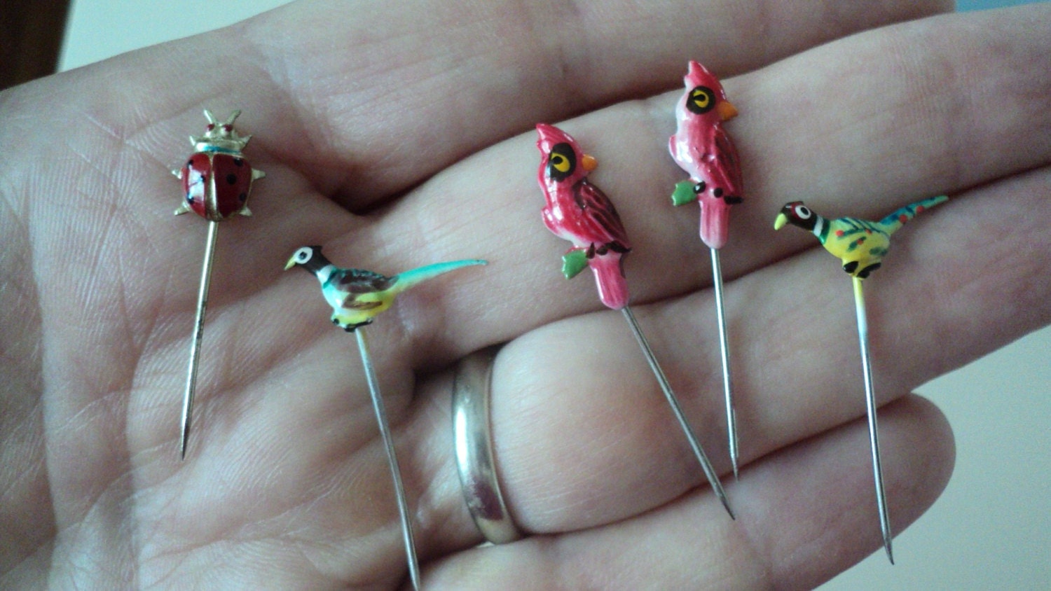 5 Vintage Bird Hatpins