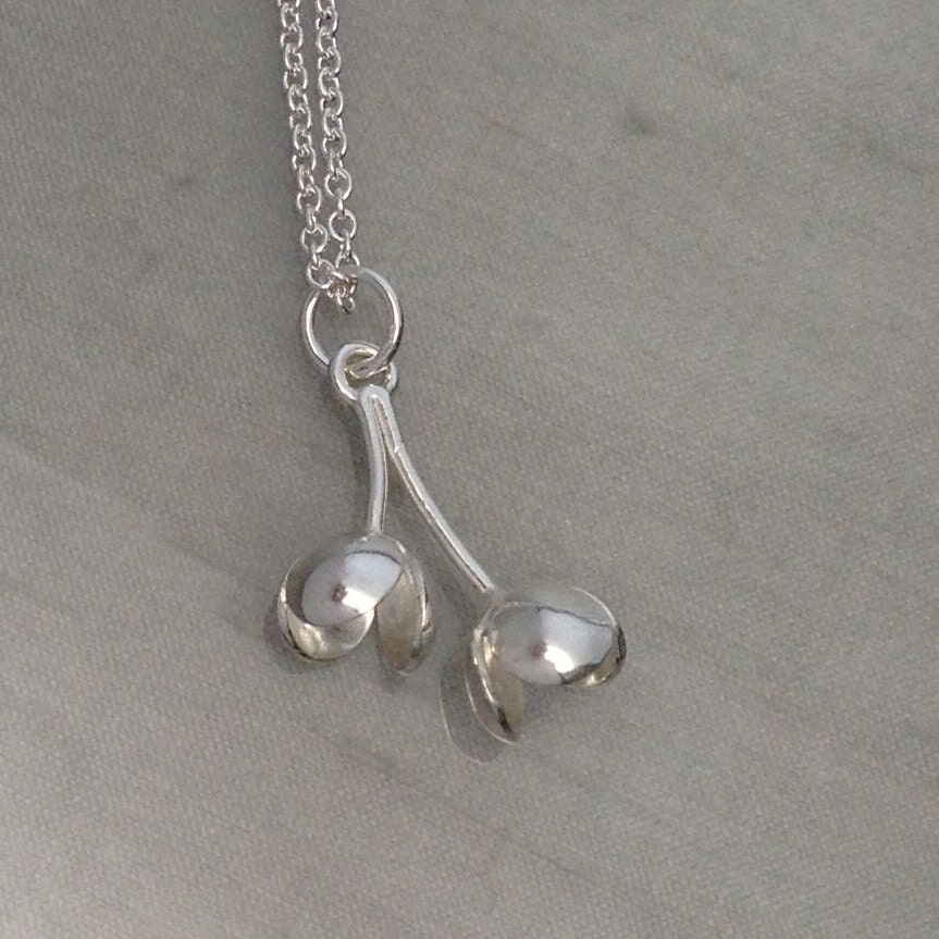 Crocus Pendant