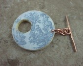 Toile Ephemera Toggle in Blue Toile