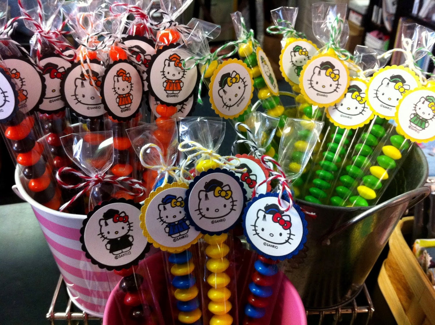 Graduation Favor Labels - Hello Kitty Customized to School Colors