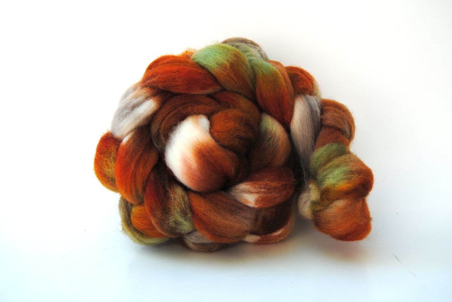 EARTHEN Hand-Dyed Southdown Combed Top/Roving-4 ounces