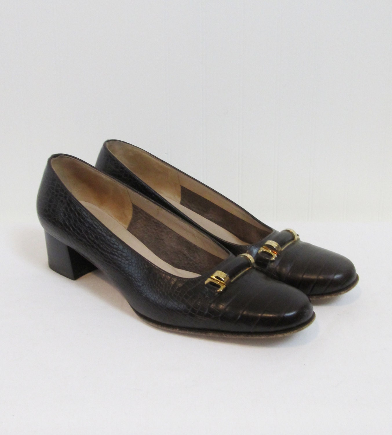 Vintage Salvatore Ferragamo Designer Pumps /// Brown Leather size 7