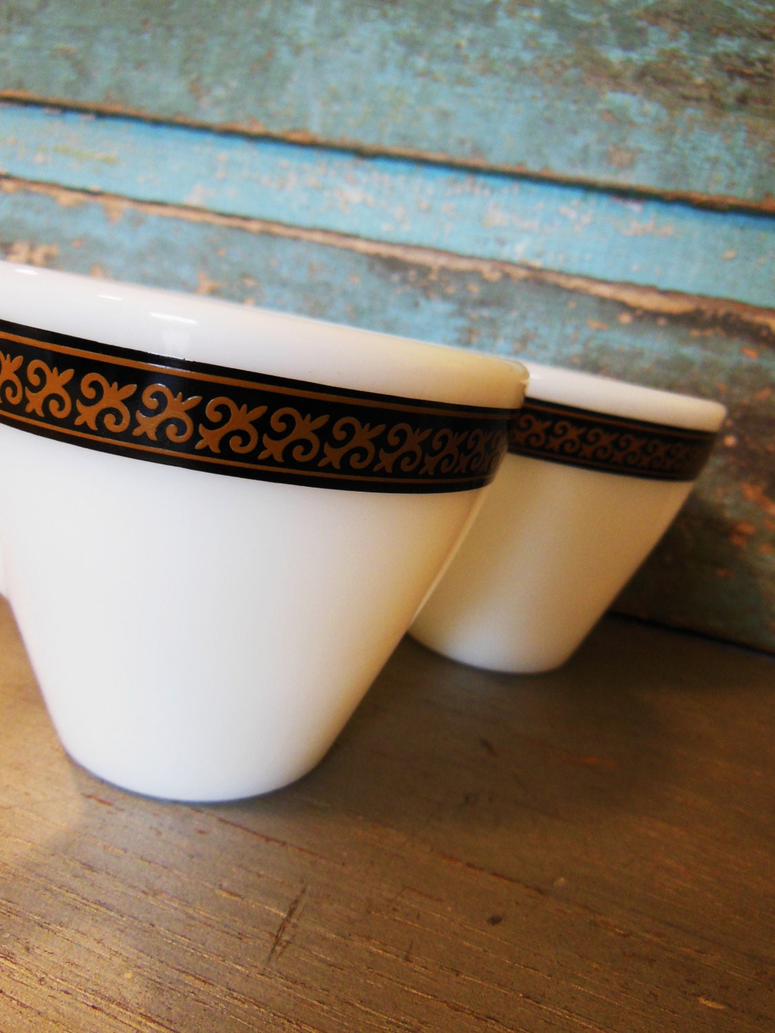 Ebony Vintage Pyrex Coffee Cups Mugs Set of 2 Fleur de Lis Black