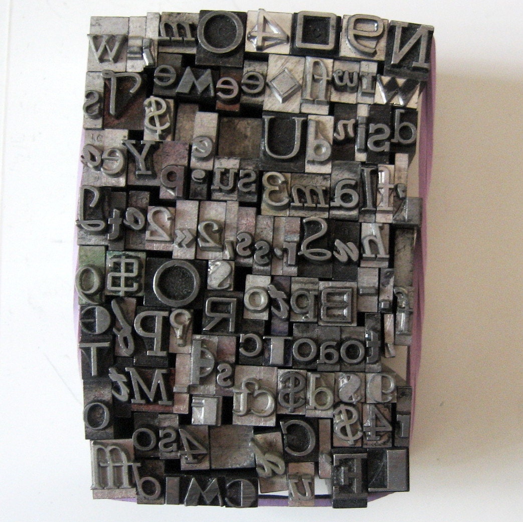 Vintage Mix Metal Letterpress Type 107 pc MO4