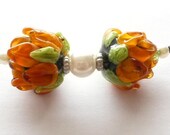 Orange spring flowers / beadset
