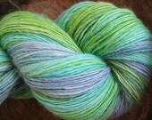 OOAK Feathers - BFL w BabyAlpaca - single thread handspun shawl yarn 113gr 444m