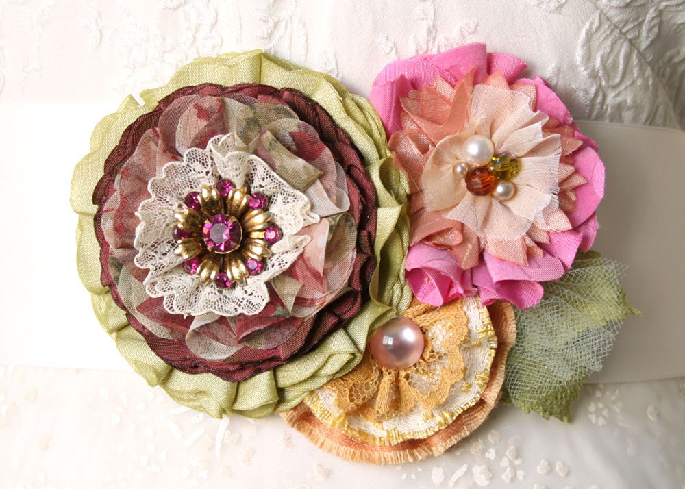 Wedding Sash, Floral Bridal Sash, Colorful Sash, Vintage Wedding, Garden Wedding, Country Chic Bride