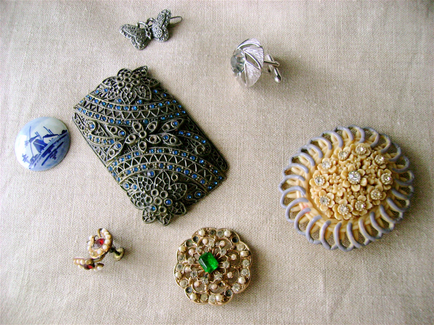 SaLe - vintage jewelry lot - repurpose, jewelry making